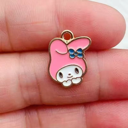 Dije Sanrio 4 Unidades